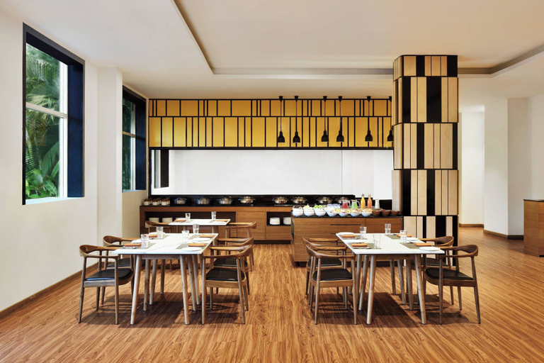 Food & Drinks 5, Fairfield by Marriott Chennai Mahindra World City, Kancheepuram