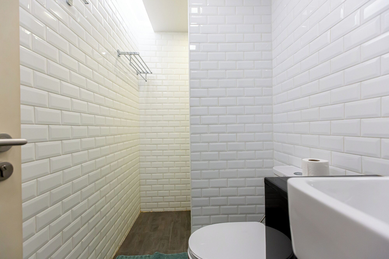 Bathroom 6