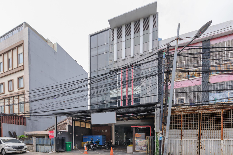 Exterior & Views 2, RedDoorz Plus near Grand Indonesia Jakarta, Central Jakarta