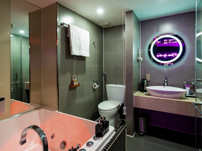 Others 4, Cupid Hotel, District 1