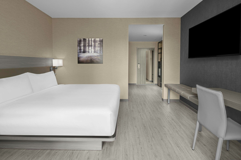 Bedroom 3, AC Hotel St. Louis Clayton, Saint Louis