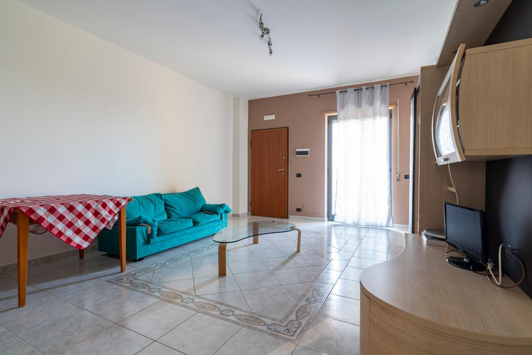 Bedroom 3, Un posto al Sole, Bari