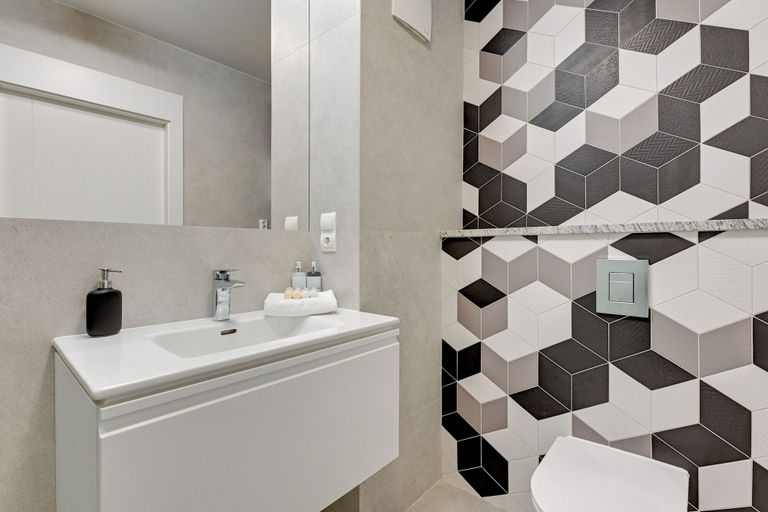 Bathroom 3, Angielska Grobla City Center & Parking by Downtown Apartments, Gdańsk City