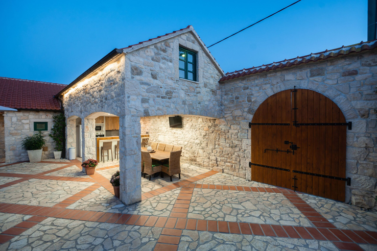 Exterior & Views, Villa Jokić Dvori, Benkovac