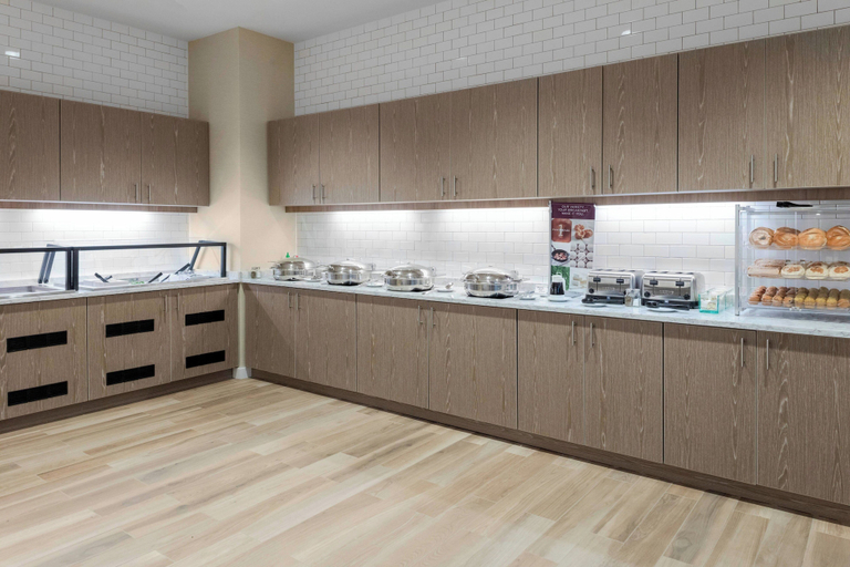 Food & Drinks 5, Residence Inn by Marriott Virginia Beach Town Center, Virginia Beach
