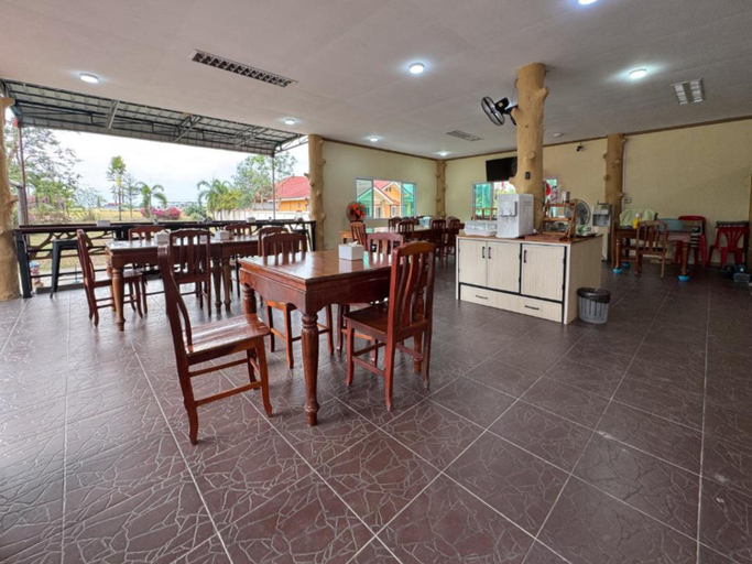 Food & Drinks 5, Aivarata Resort, Chanthaburi, Soydow