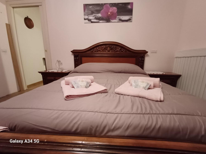Bedroom 2, Il Doganiere, Terni