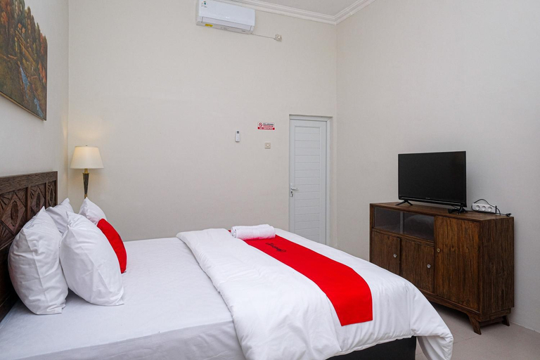 Bedroom 8