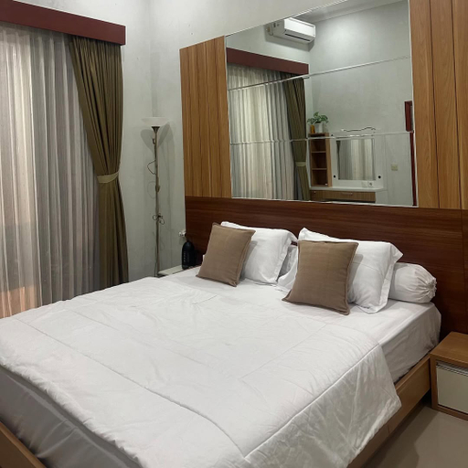 Bow Villa, Batu