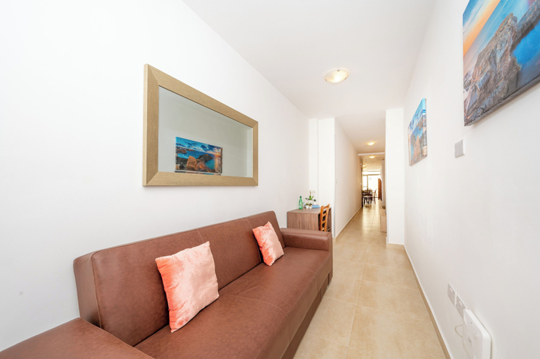 Others 5, Sea Bliss Maisonette close to sea, Saint Paul's Bay