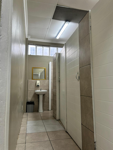 Bathroom, Ngena Sleep & Go Bellville CBD, City of Cape Town