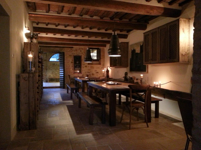 Others 4, Locanda Cugnanello, Siena