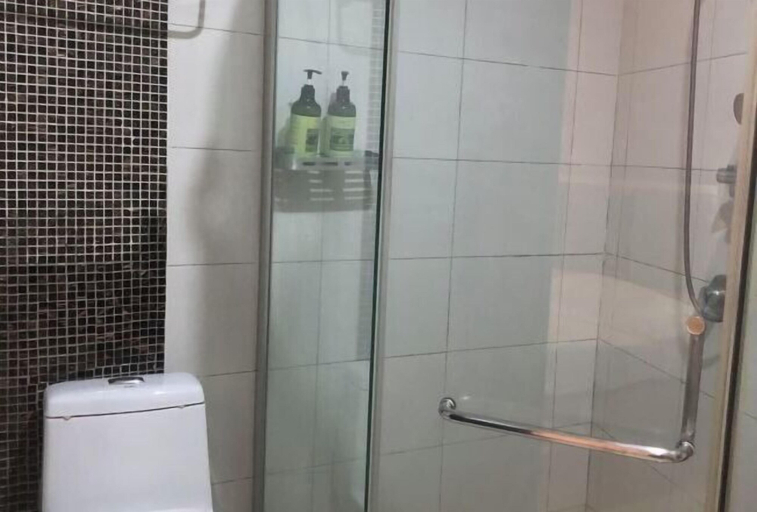 Bathroom 4