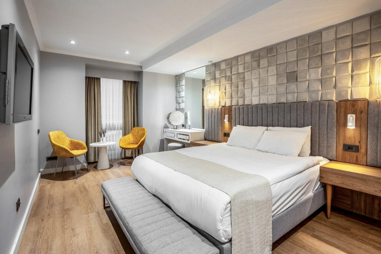 Bedroom 18