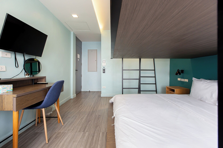 Bedroom 13