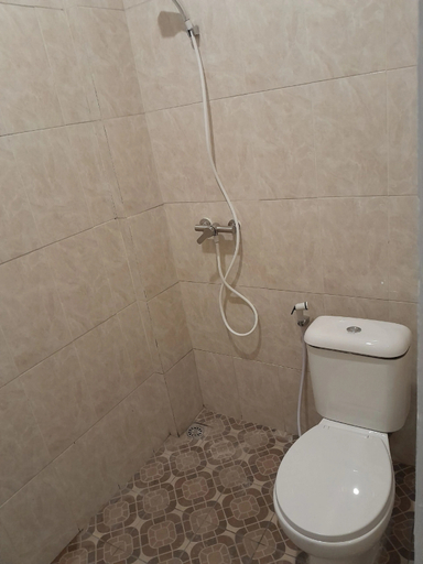 Bathroom 5, Kos C177, Bandung