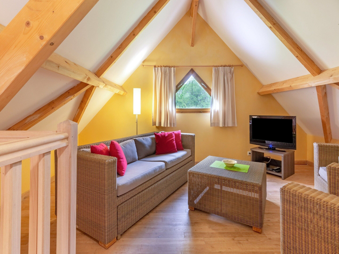 Living room, Beautiful Holiday Home With Terrace, Lot