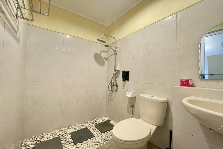Bathroom 8
