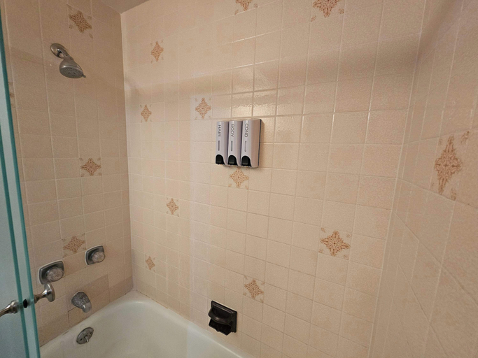 Bathroom 4, Kona Nalu Oceanfront Condo & More!, Hawaii