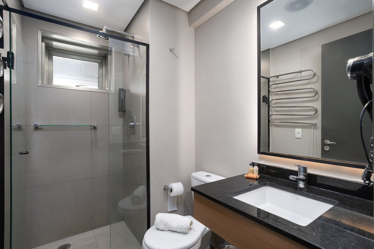 Bathroom 4, Setin Downtown República, São Paulo