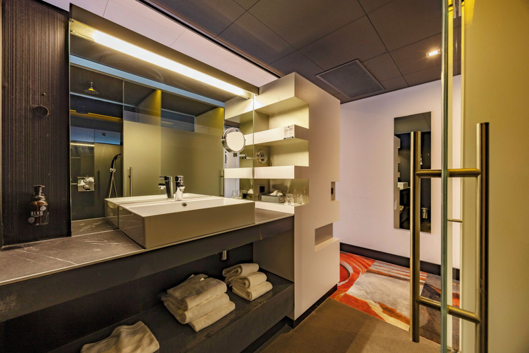 Bathroom 5, Fletcher Hotel - Restaurant Teugel Uden - Veghel, Uden