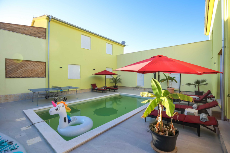 Sport & Beauty, Luxury Villa Gaby With Heated Pool, Sali