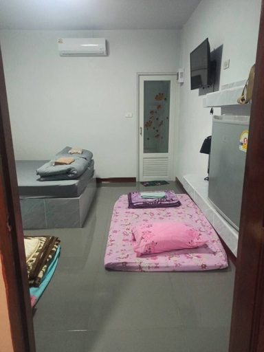 Bedroom 25