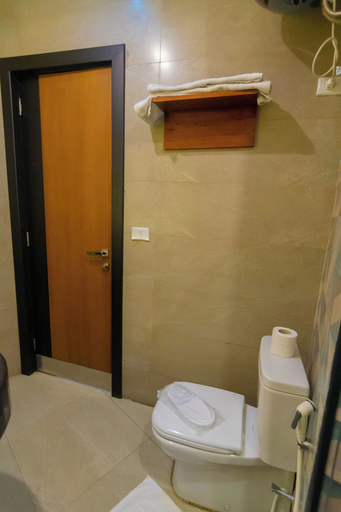 Bathroom 5, Museum Plaza, Qasr an-Nil