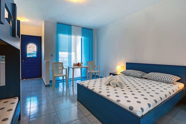 Bedroom 5, Mediterraneo Apartments, South Aegean