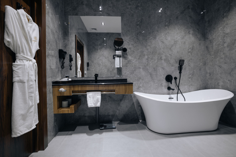 Bathroom 5, Kohinur Plaza, Samarkand