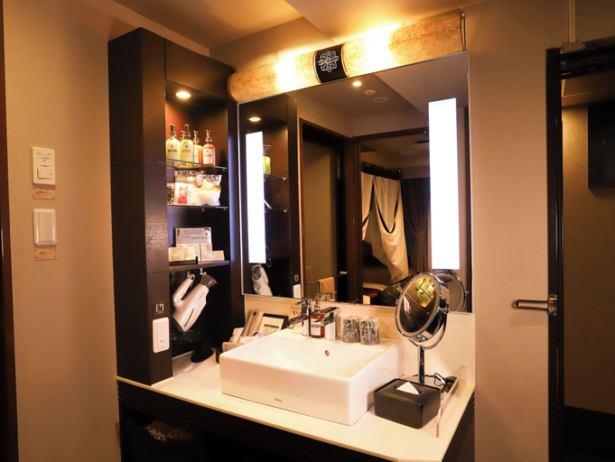 Bathroom 5
