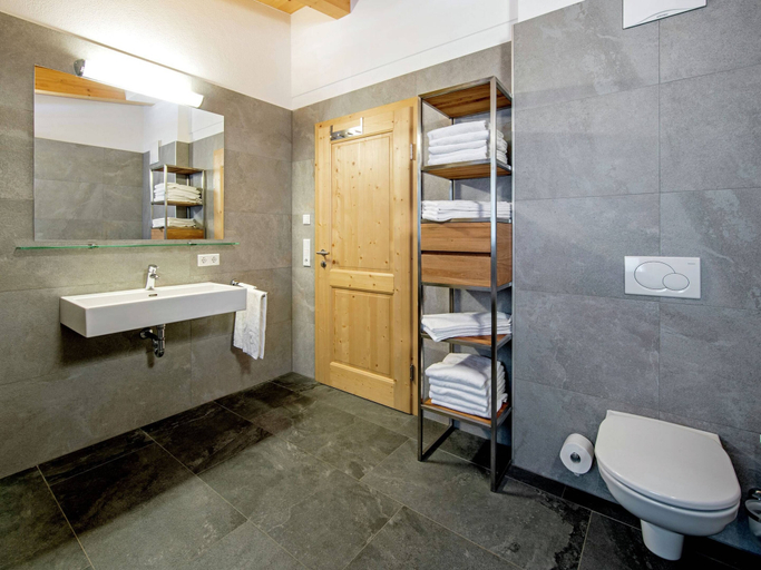 Bathroom 4, Spacious Apartment in Gerlos near Ski Area, Schwaz