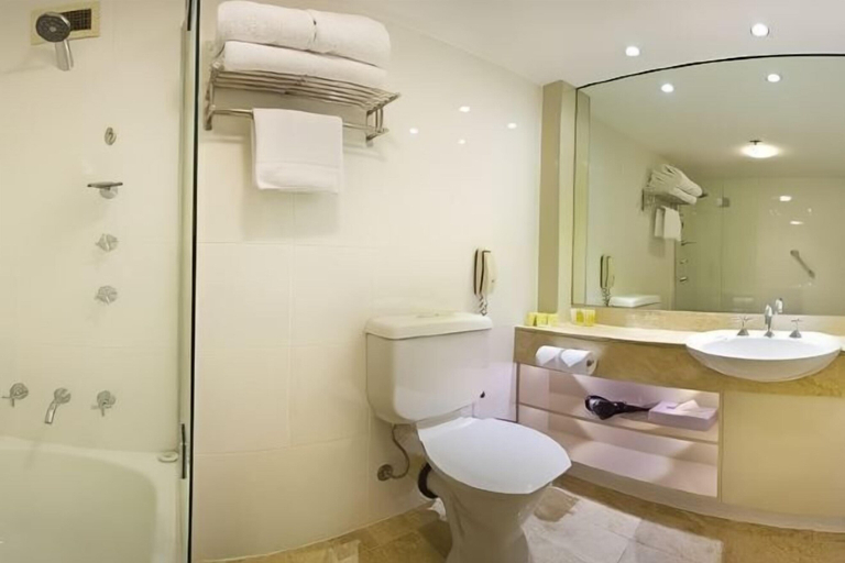 Bathroom 22