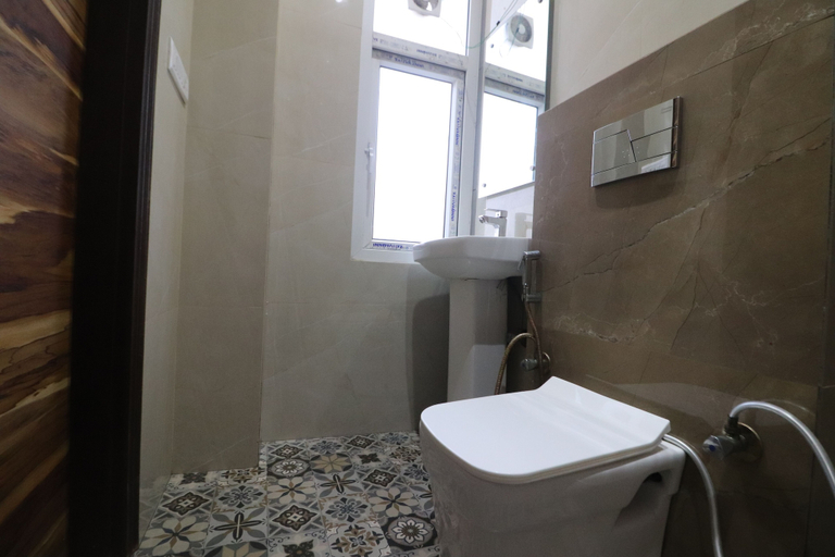 Bathroom 9