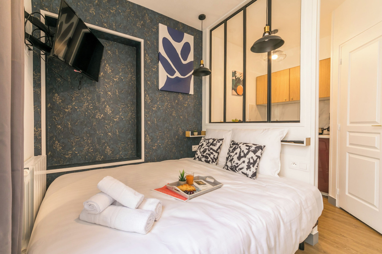 Bedroom 2, WS Opéra - Rossini, Paris