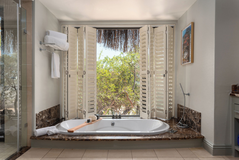 Bathroom 5, Anantara Bazaruto Island Resort, Inhassoro