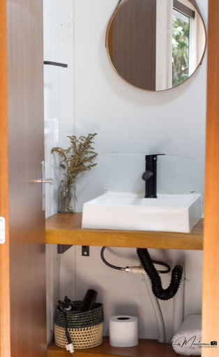 Bathroom 4, Recanto das Videiras - container, Itapira