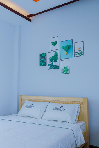 Bedroom 13