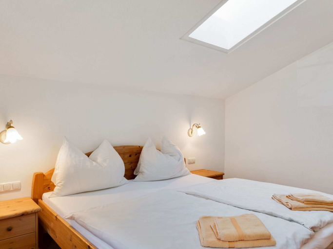 Bedroom 4, Apartment in Grossarl near Ski Slopes, Sankt Johann im Pongau