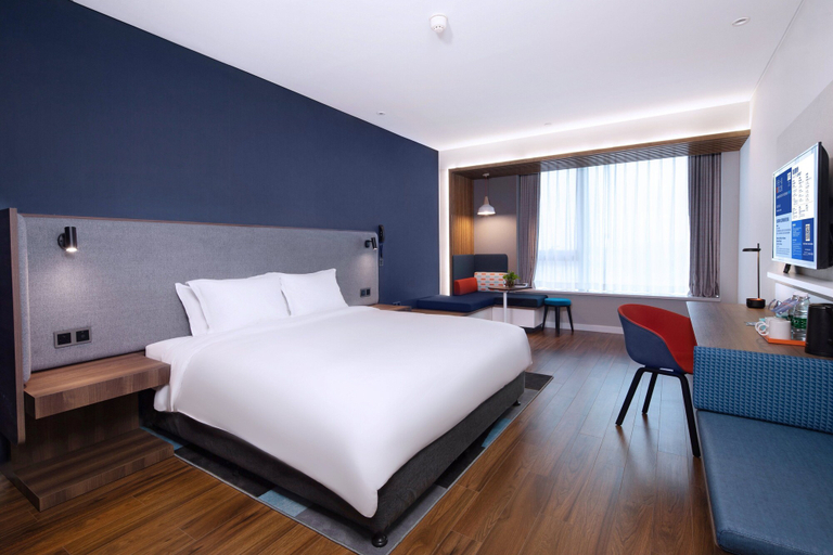 Bedroom 5, Holiday Inn Express ZHOUSHAN DINGHAI by IHG, Zhoushan