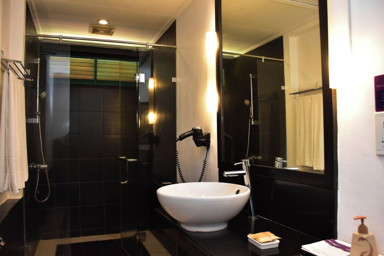 Bathroom 4, Cinnamon Lodge, Palugaswewa