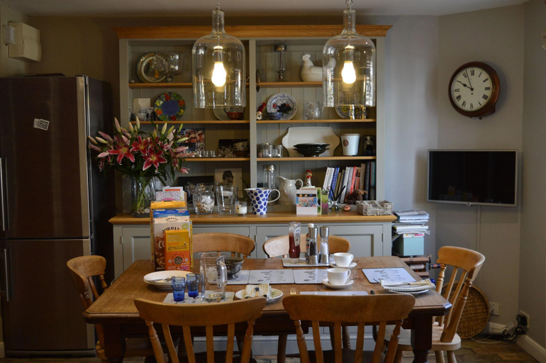 Food & Drinks 3, Motts Cottage, Essex