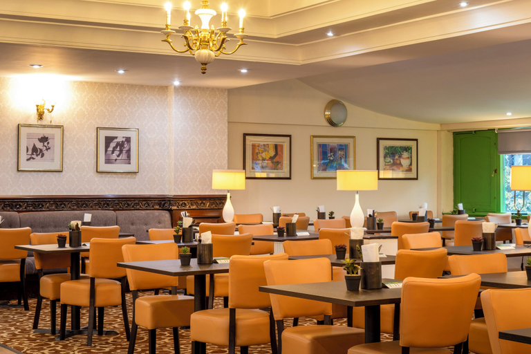 Food & Drinks 5, Hampstead Britannia Hotel, London