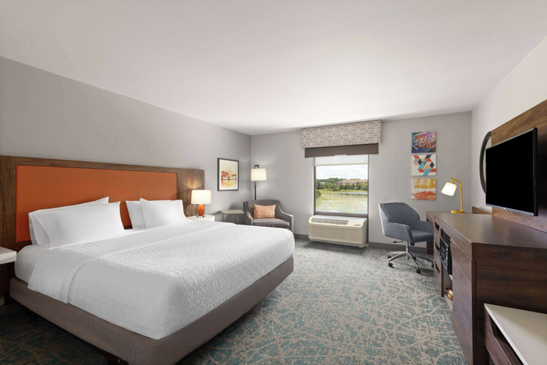 Bedroom 4, Hampton Inn & Suites Savannah-Airport, Chatham