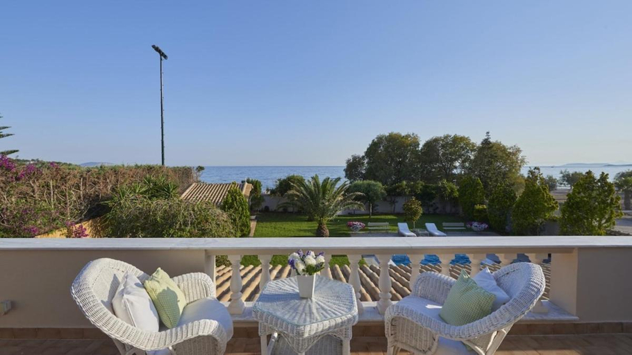 Others 5, Luxury 4 Bdrm Villa with Pvt Pool on the beach, Attica