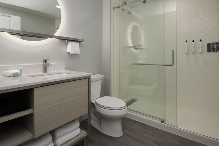 Bathroom 3, TownePlace Suites by Marriott Eugene, Lane