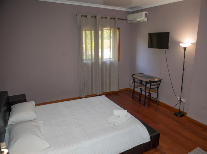 Bedroom 2, Quinta do Carvalho - Nature Guest Houses, Braga