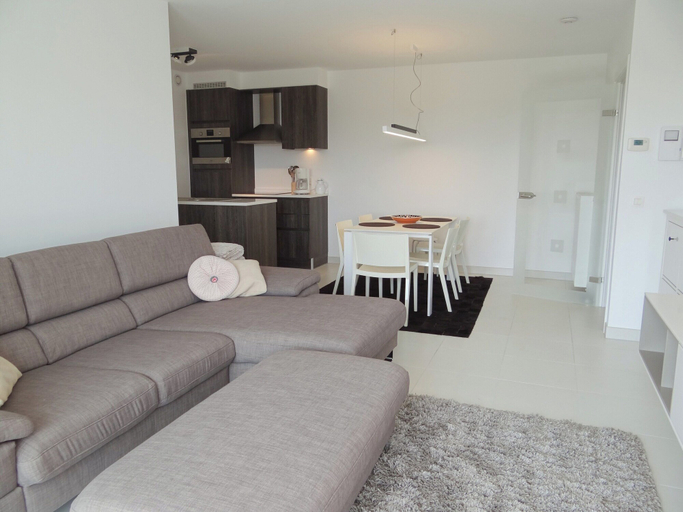 Living area, Apartment in Nieuwpoort Near the Beach, West-Vlaanderen