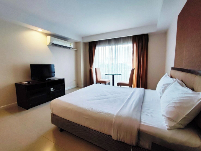 Bedroom 12