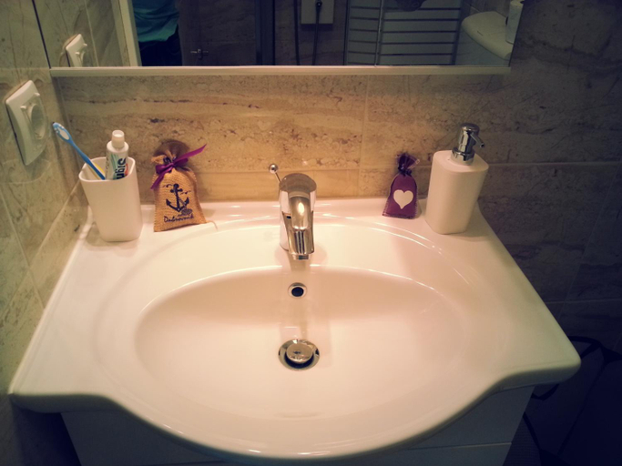 Bathroom 2, Apartment Melody, Dubrovnik